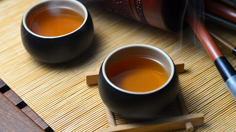 茶经常和禅、修身养性联系起来，所以专门找了一些相关的道具。